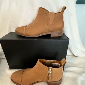 Tom’s woman Chic Tan Ankle Boots with Side Zipper